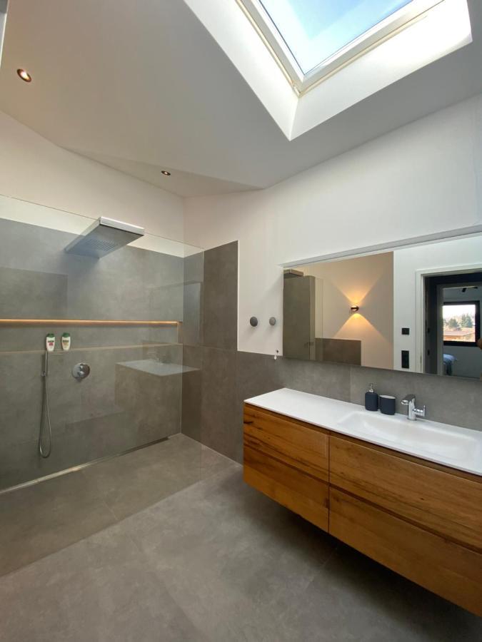 Moderne Ferienwohnung Stephanskirchen Экстерьер фото